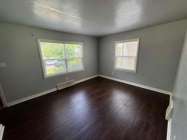 $129,900 | 3223 West Fairmount Avenue, Milwaukee, WI 53209