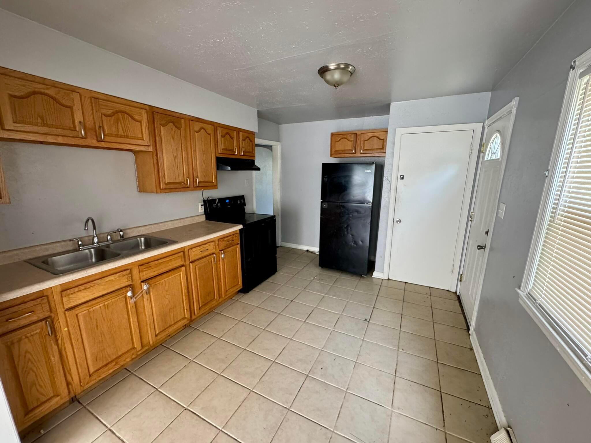 3223 West Fairmount Avenue Milwaukee, WI 53209 - Photo 8 of 10 20251010140755469326000000-o