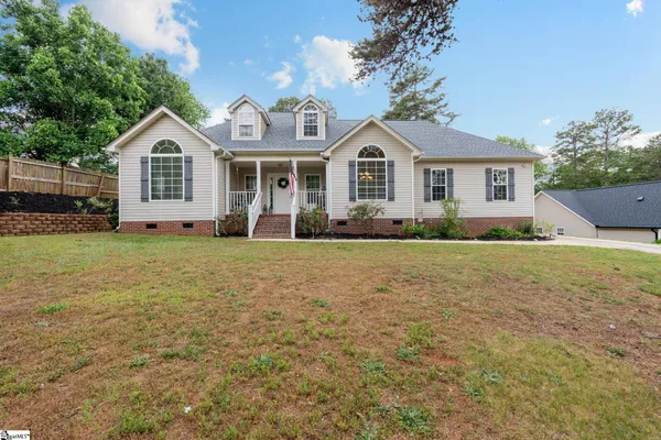 $347,000 | 203 Stanley Drive, Greenville, SC 29611