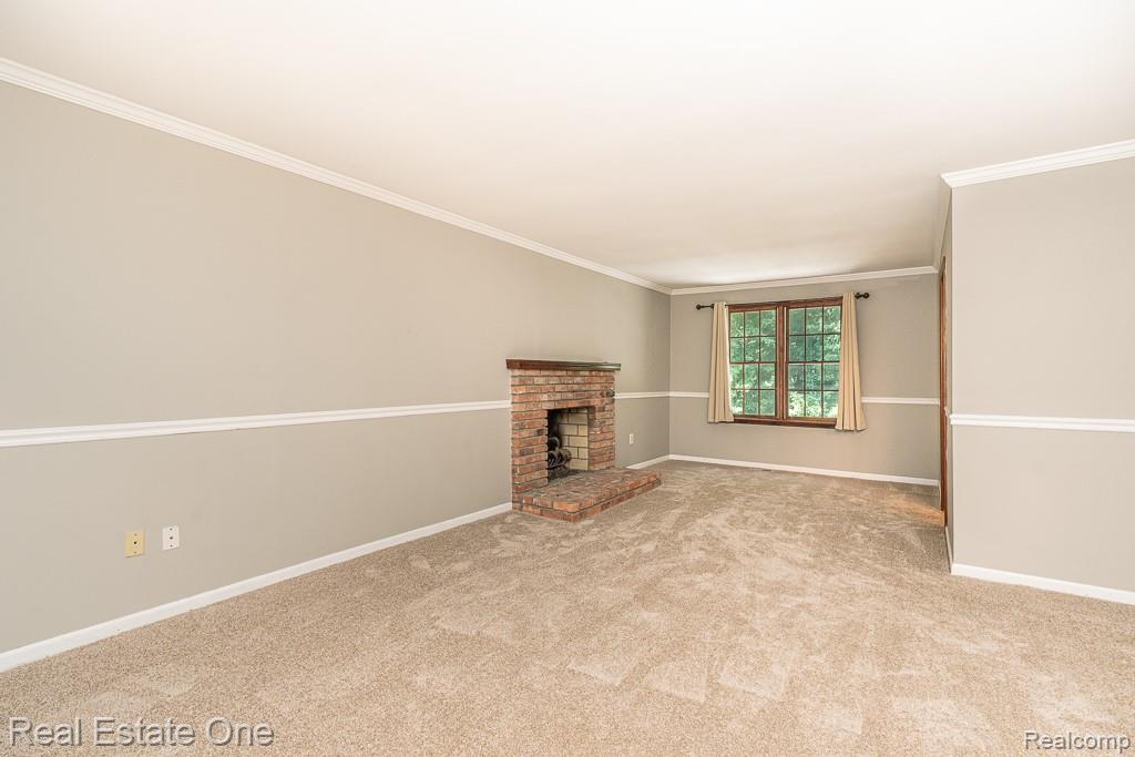 1377 Barneswood Lane Rochester, MI 48306 - Photo 27 of 39 1377 Barneswood_MLS-036.jpg