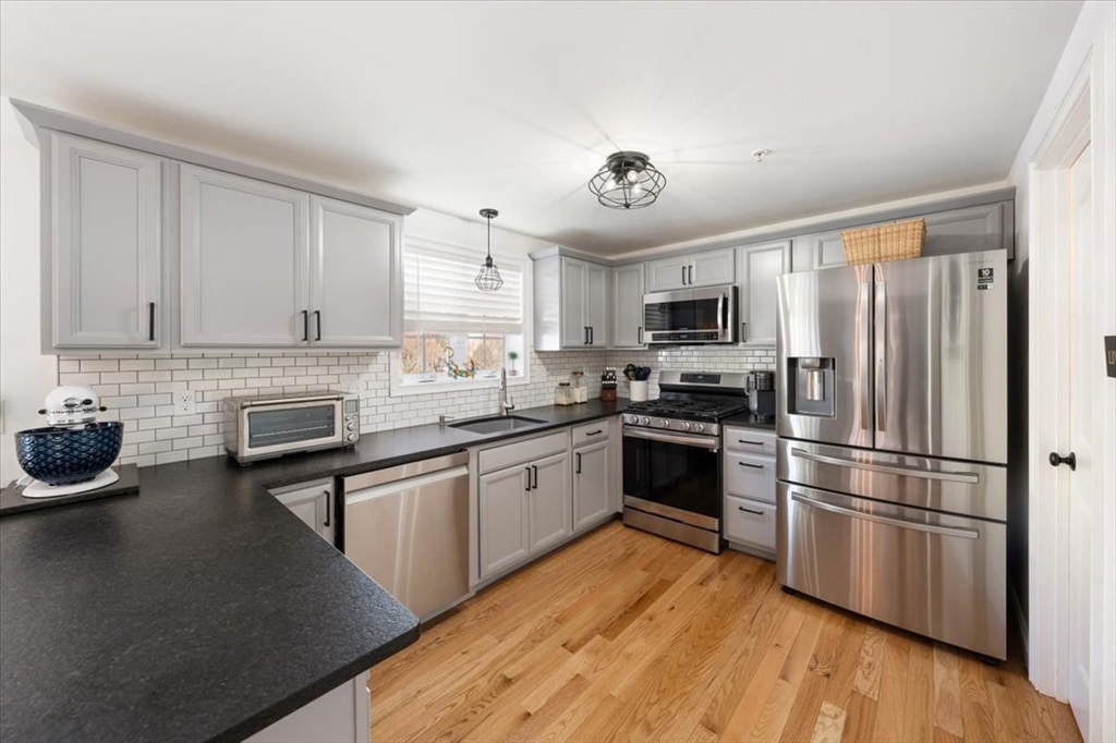 530 Mammoth Road, Unit 42 Dracut, MA 01826 - Photo 7 of 42