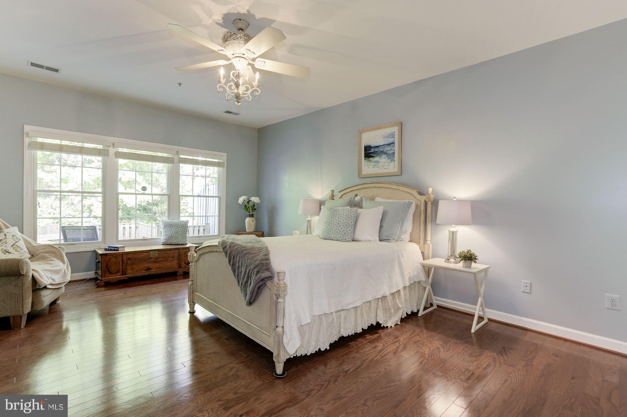 325 Colony Point Place Edgewater, MD 21037 - Photo 12 of 21 Gallery Image 12