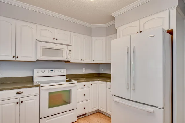 $379,000 | 160 Crescent Drive, McCormick, SC 29835