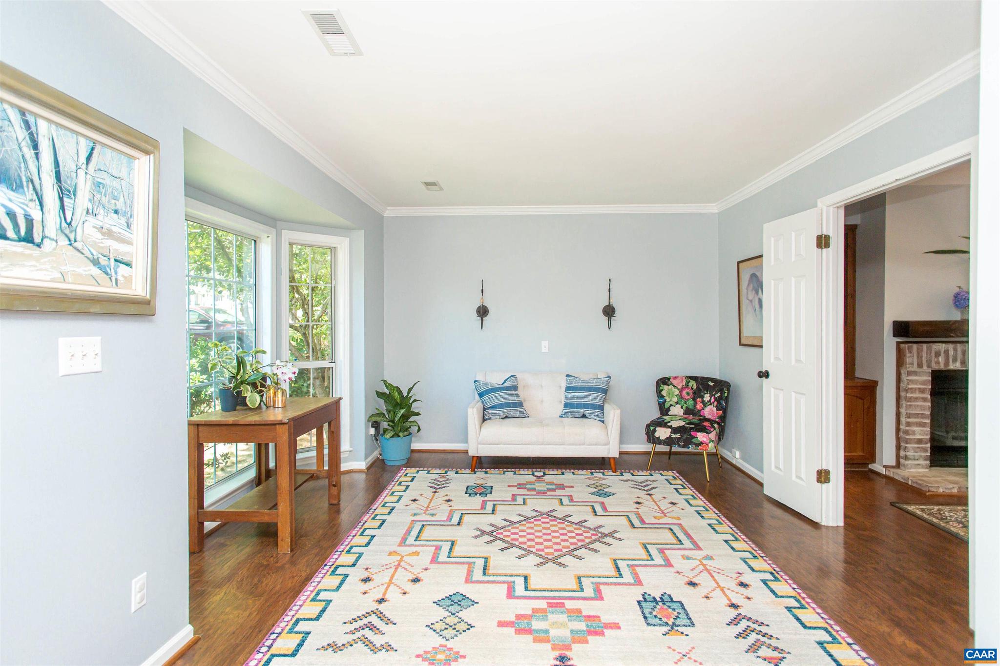 2013 Locke Lane Charlottesville, VA 22911 - Photo 5 of 39