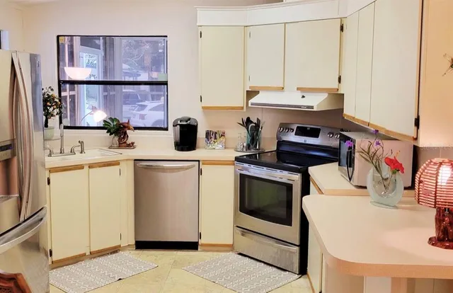 $185,000 | 141 Indian River Drive North, Edgewater, FL 32141