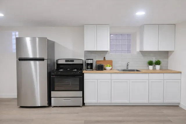 $1,550 | 3037 West Lexington Street, Unit G, Chicago, IL 60612