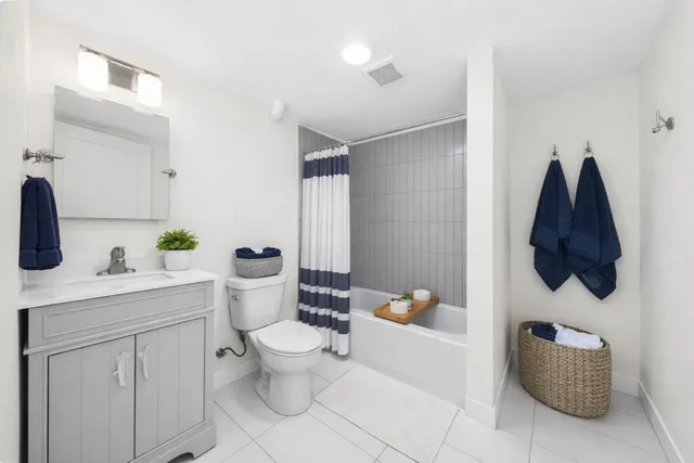 $1,550 | 3037 West Lexington Street, Unit G, Chicago, IL 60612