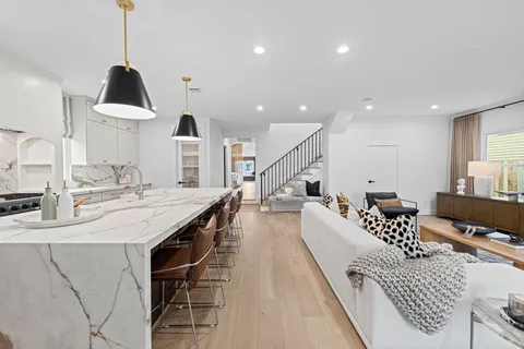 $1,649,000 | 1215 Ashland Street, Houston, TX 77008