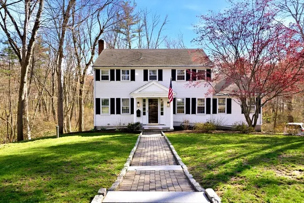$1,399,000 | 14 Minuteman Road, Hingham, MA 02043