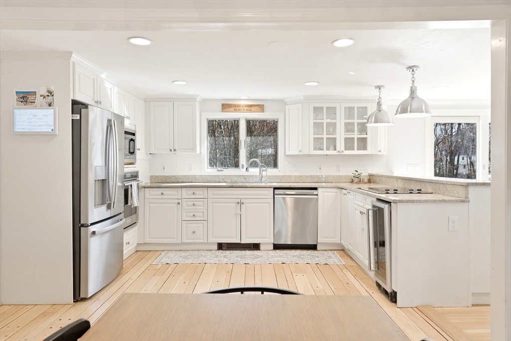 14 Minuteman Road Hingham, MA 02043 - Photo 2 of 32