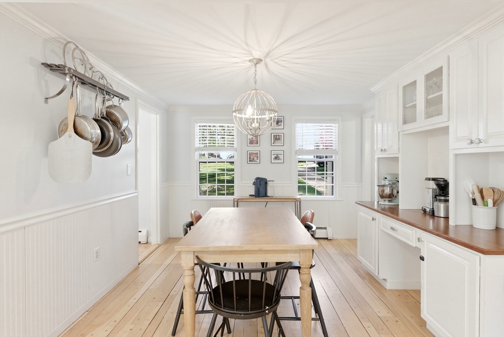 14 Minuteman Road Hingham, MA 02043 - Photo 7 of 32