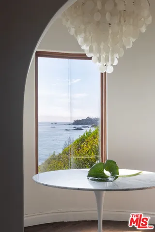 a view of a window in a room