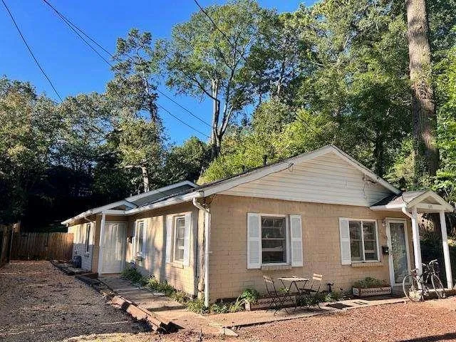 $1,600 | 695 A United Avenue Southeast, Atlanta, GA 30312