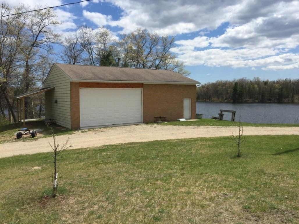 8083 Chain Lake Road South Branch, MI 48761 - Photo 5 of 57 1-9