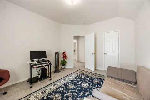 $349,000 | 19639 Oakwood Falls Trail, Houston, TX 77084