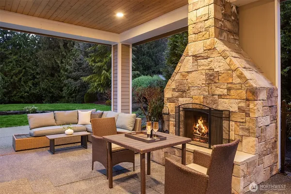 $2,850,000 | 9723 218th Place Northeast, Redmond, WA 98053