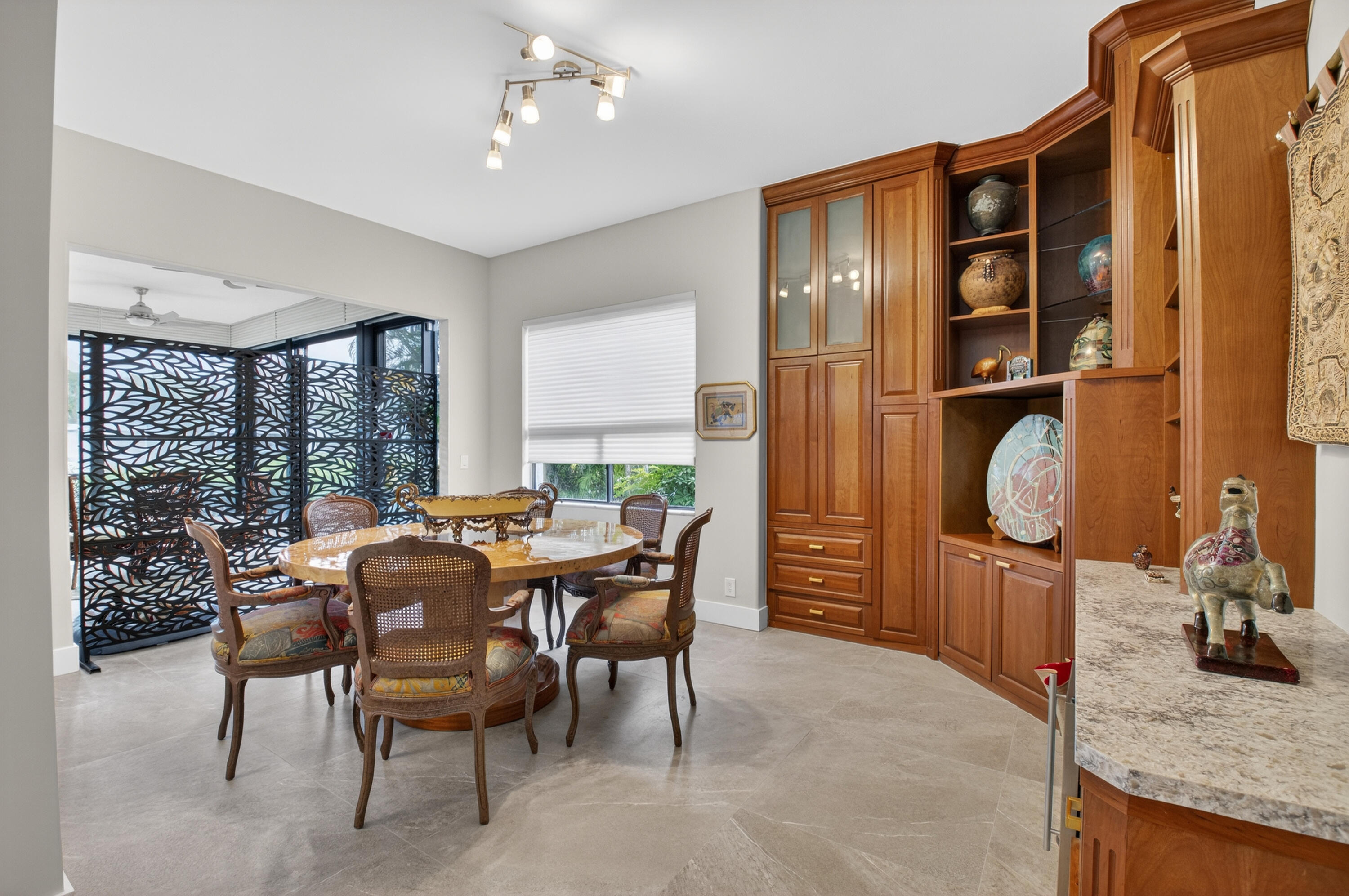 21222 Clubside Drive, Unit D Boca Raton, FL 33434 - Photo 11 of 61 DSC_0429