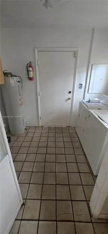 a view of a utility room