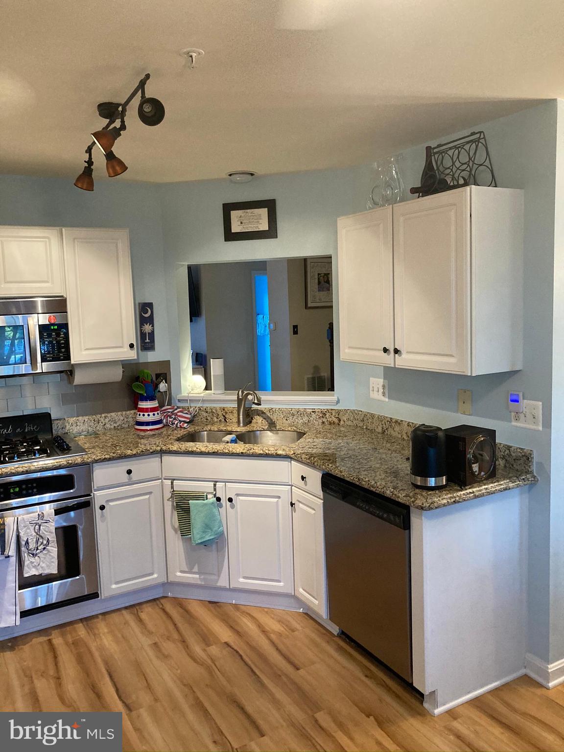 656 Howards Loop Annapolis, MD 21401 - Photo 22 of 59 Second Floor Kitchen