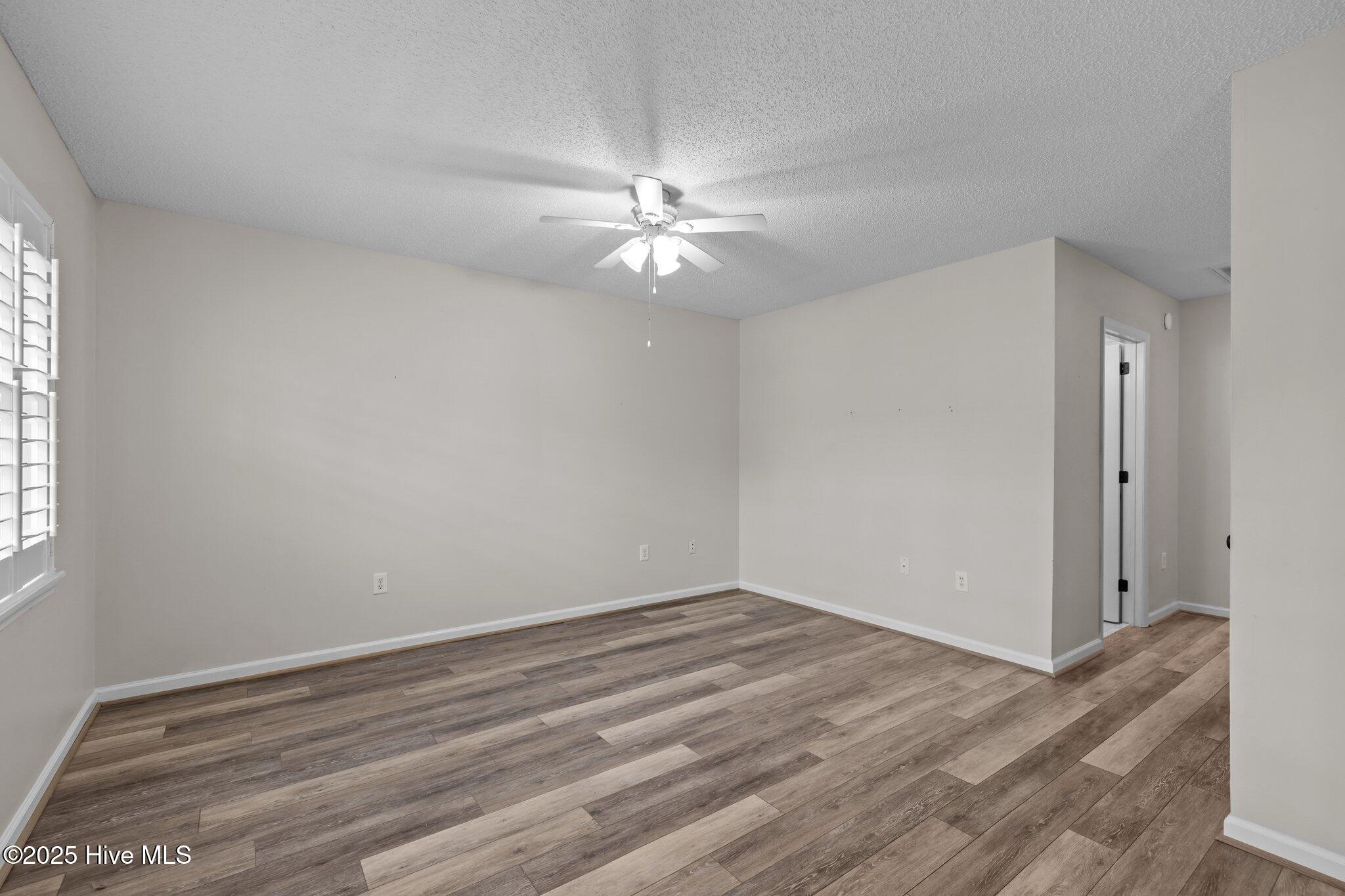 303 Barbour Road, Unit 303 Morehead City, NC 28557 - Photo 21 of 43 21-web-or-mls-1S3A0806