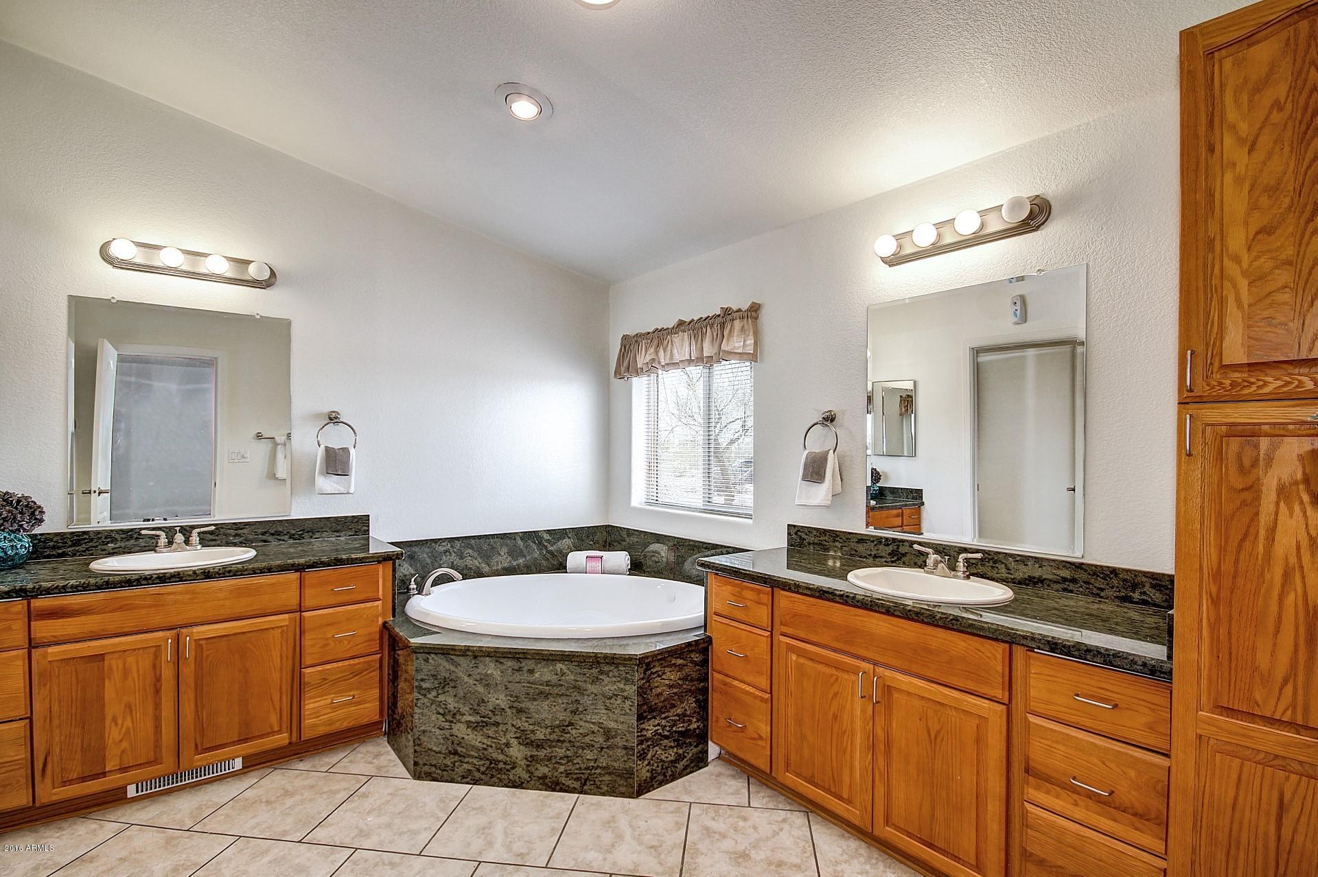 9816 East Flanders Road Mesa, AZ 85207 - Photo 16 of 45 FLANDERS RD 38