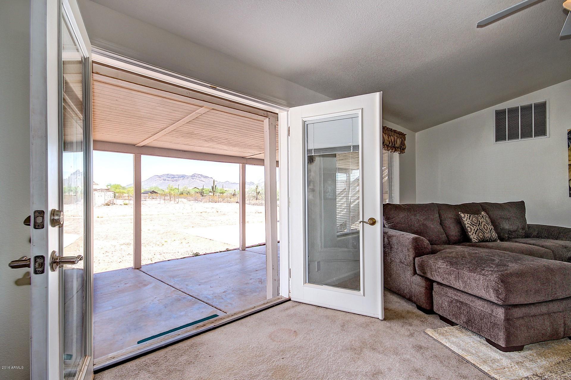 9816 East Flanders Road Mesa, AZ 85207 - Photo 6 of 45 FLANDERS RD 31
