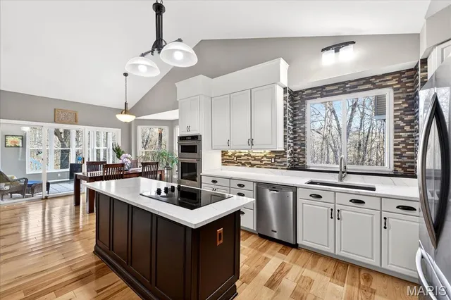 $749,900 | 336 Wild Horse Canyon Drive, Wildwood, MO 63005