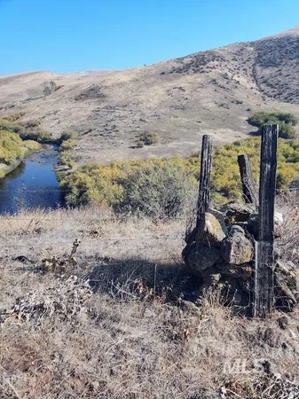$300,000 | 2 Ola Id 83657, Ola, ID 83657