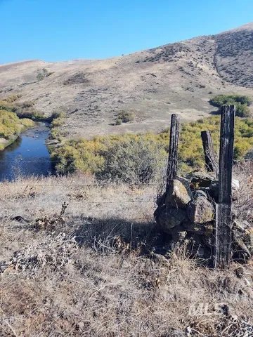 $300,000 | 2 Ola Id 83657, Ola, ID 83657