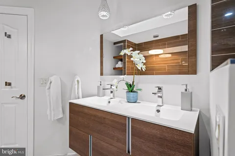 $850,000 | 7822 Oracle Place, Potomac, MD 20854