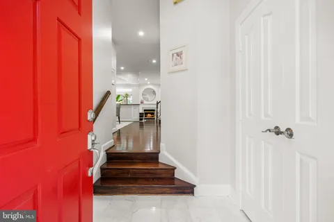 $850,000 | 7822 Oracle Place, Potomac, MD 20854