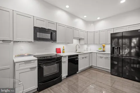 $850,000 | 7822 Oracle Place, Potomac, MD 20854