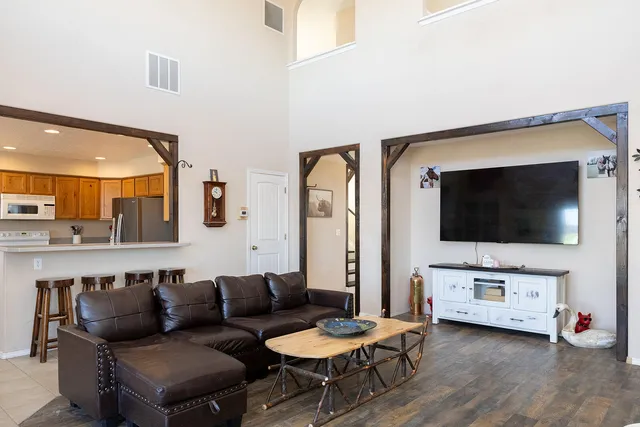 $569,000 | 187 Syringa Loop, Shoshone, ID 83352