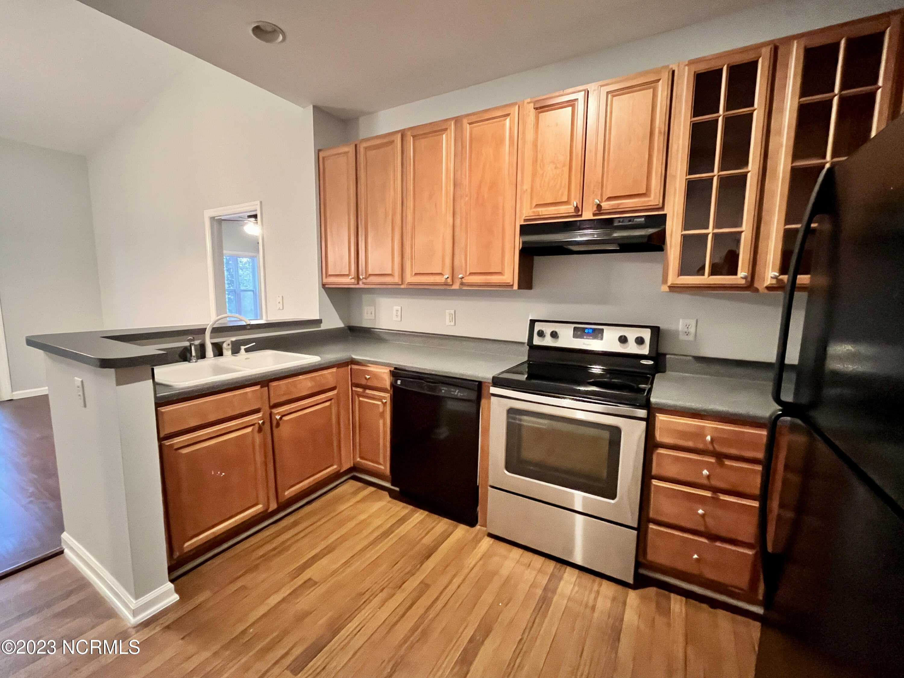 1129 Turtle Creek Road, Unit G Greenville, NC 27858 - Photo 22 of 42 80DB88D3-A1C1-41C8-9D2E-66A644C342B1_1_2