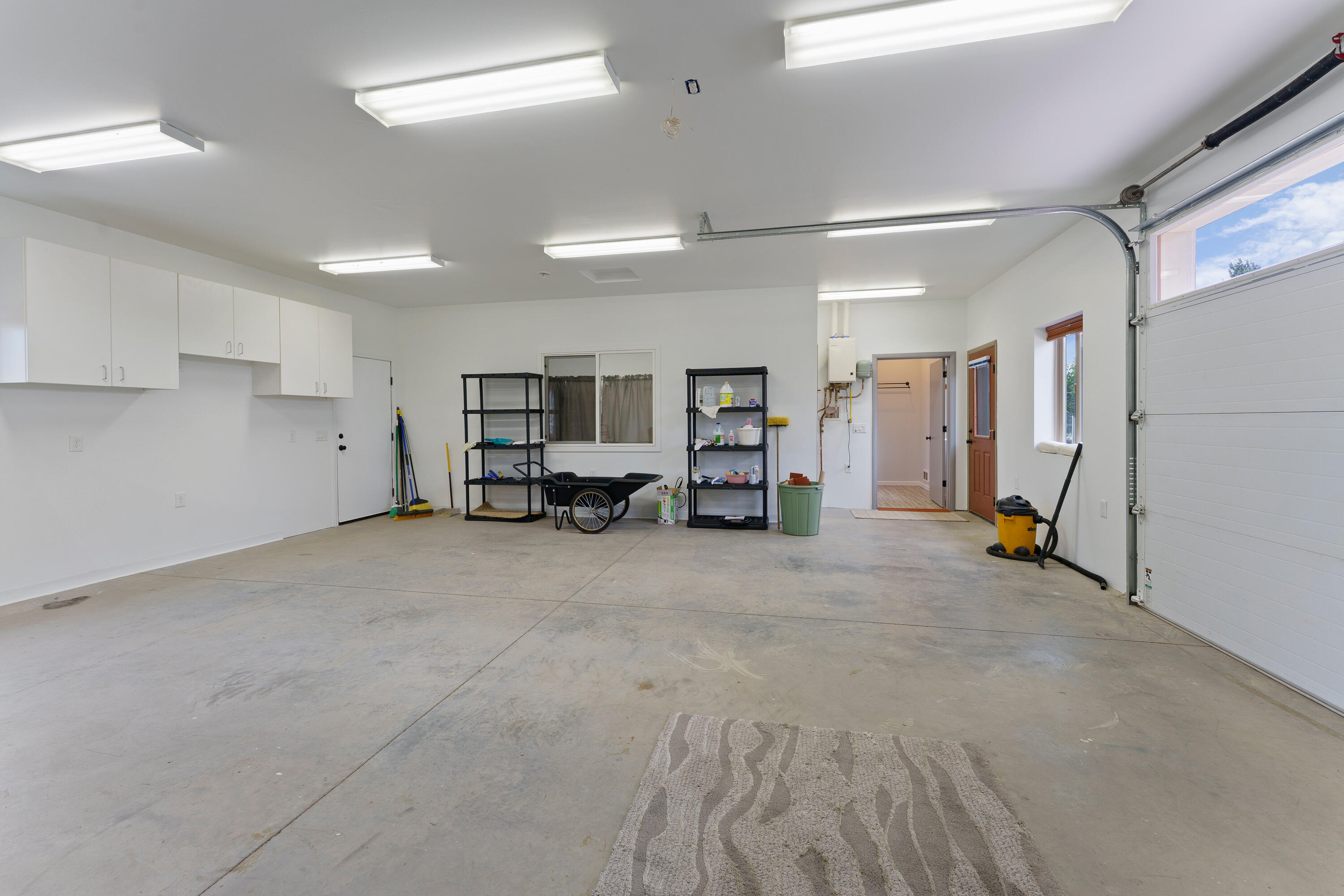 60995 Ward Road Bend, OR 97702 - Photo 81 of 103 Shop