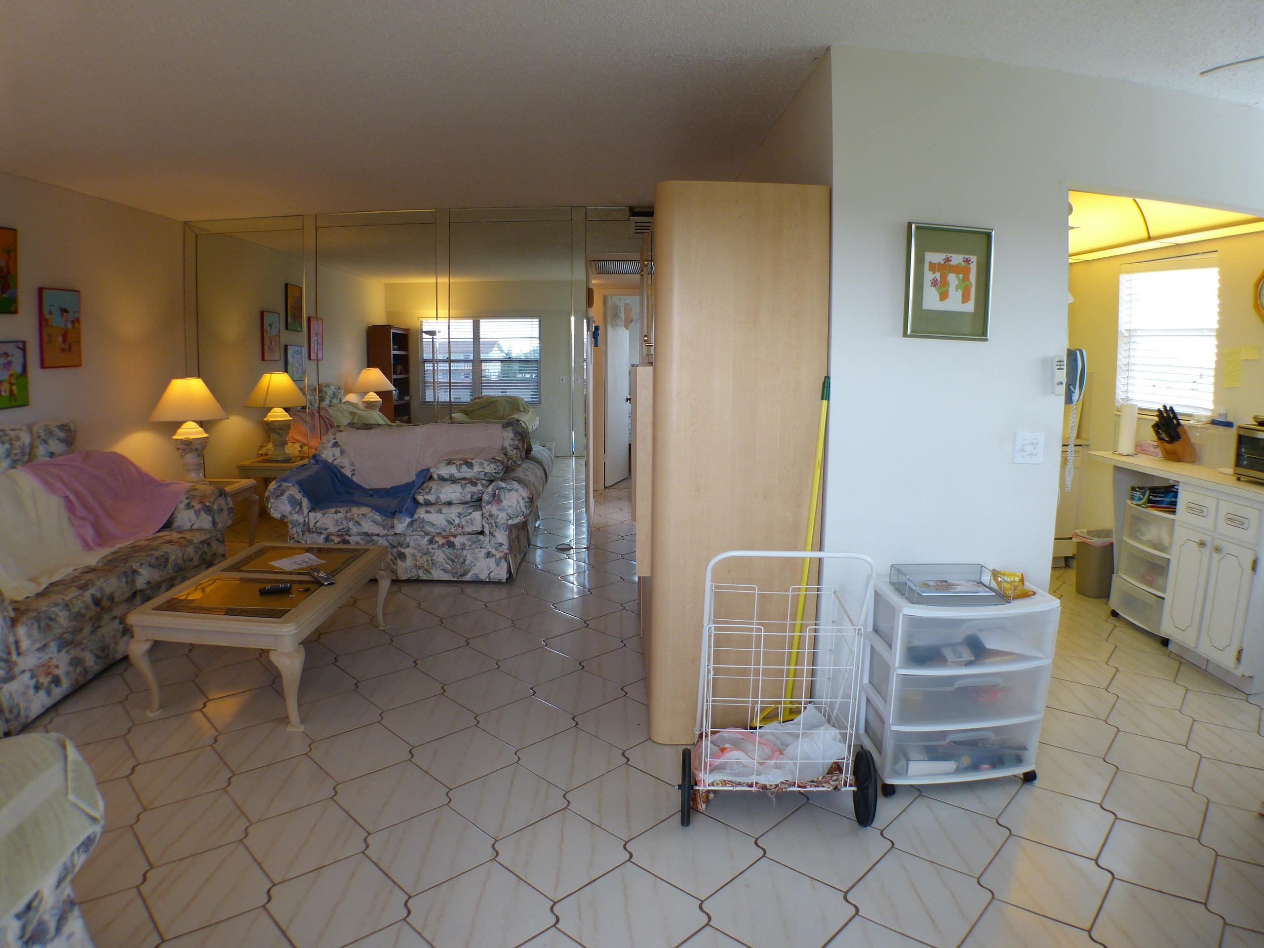 239 Preston F Boca Raton, FL 33434 - Photo 2 of 17 P1050782