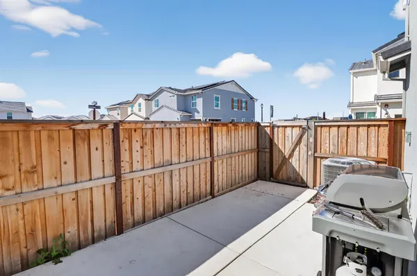 $520,000 | 211 Starlight Place, Lincoln, CA 95648