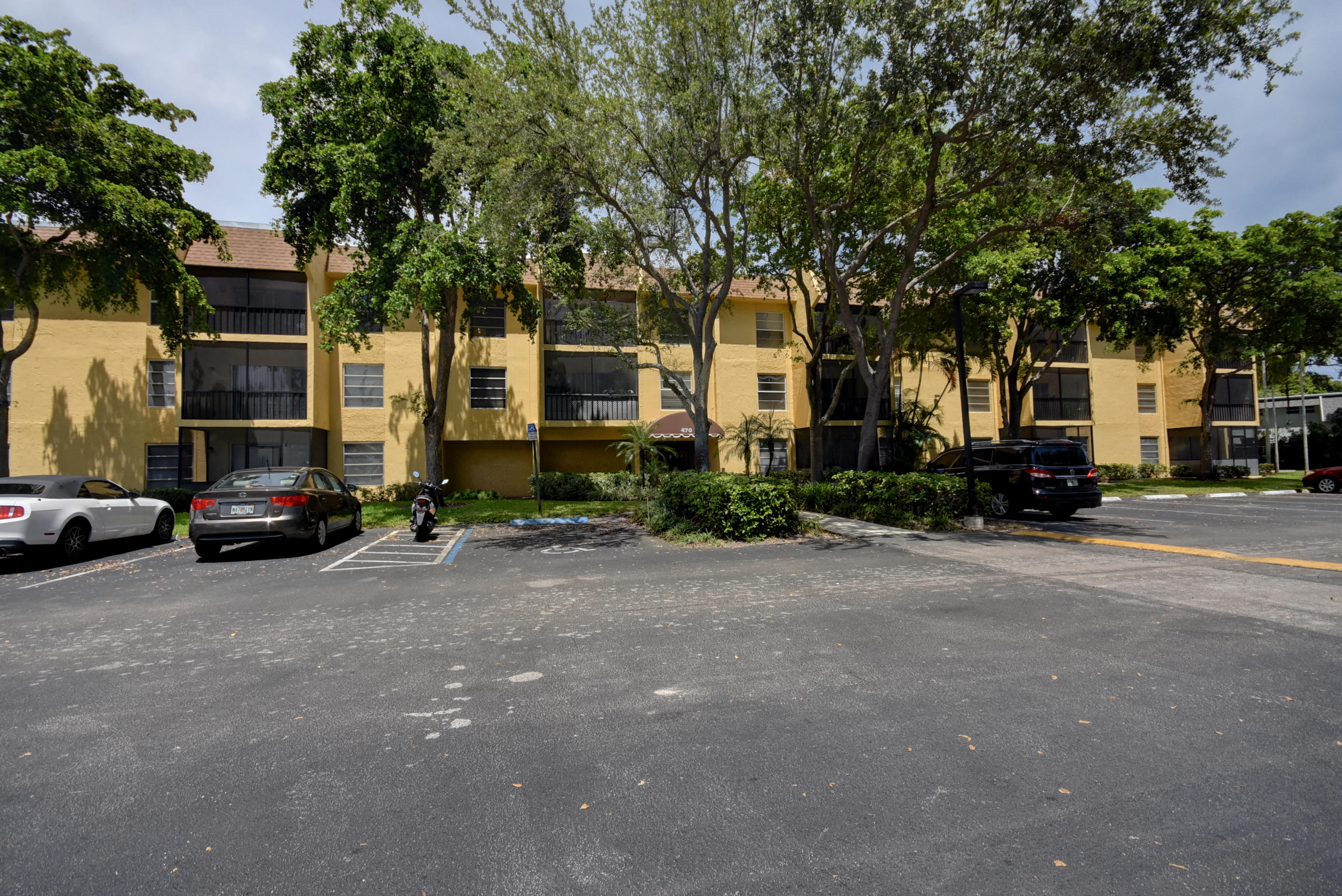 470 Northwest 20th Street, Unit 2100 Boca Raton, FL 33431 - Photo 1 of 25 KA 470 NW 20th St 210-1