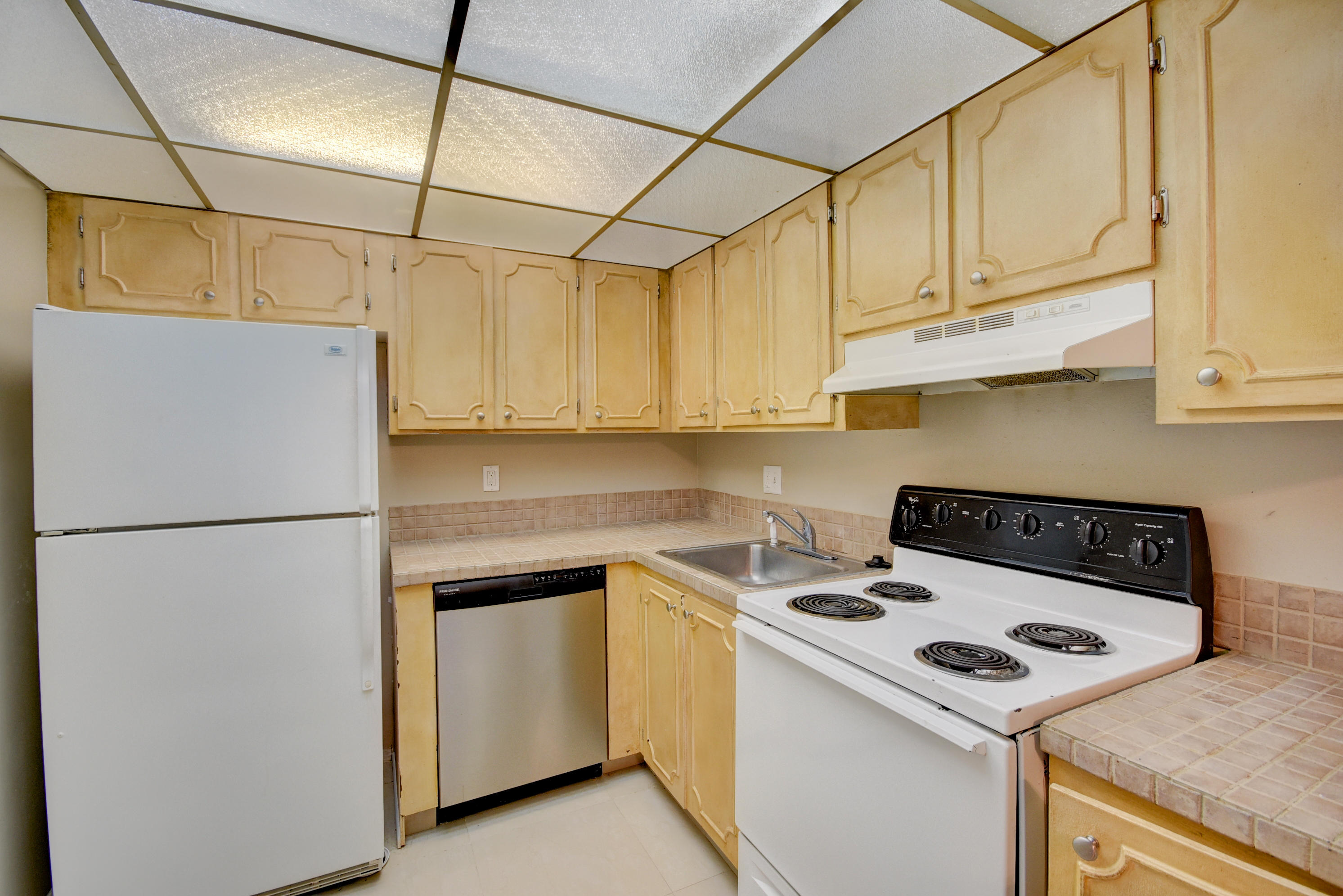 470 Northwest 20th Street, Unit 2100 Boca Raton, FL 33431 - Photo 19 of 25 KA 470 NW 20th St 210-20