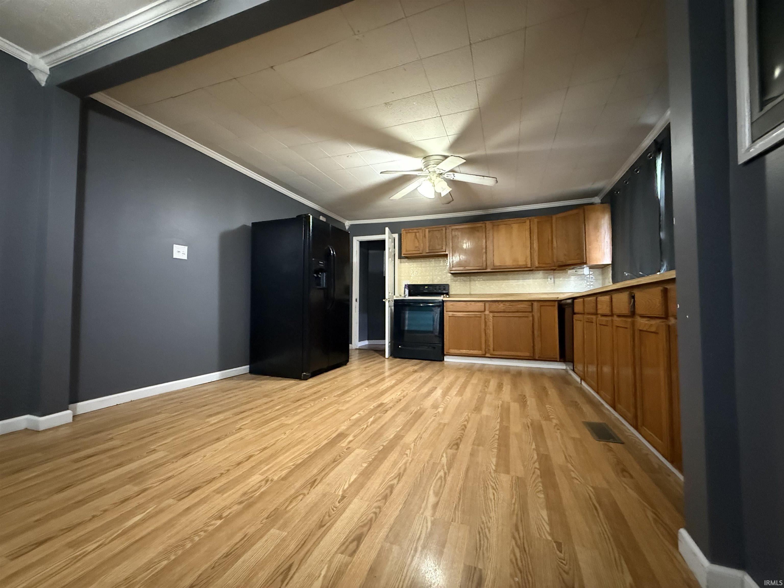 204 Railroad Lane Oaktown, IN 47561 - Photo 7 of 12