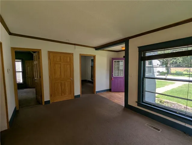 $127,000 | 313 Shawnee Street, Hiawatha, KS 66434