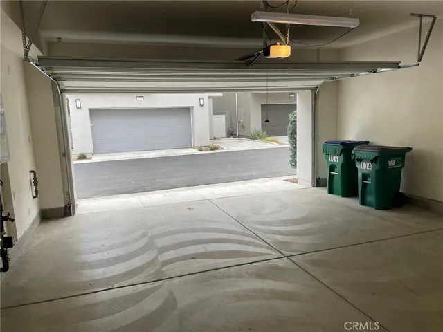 $5,050 | 104 Allusion, Irvine, CA 92618