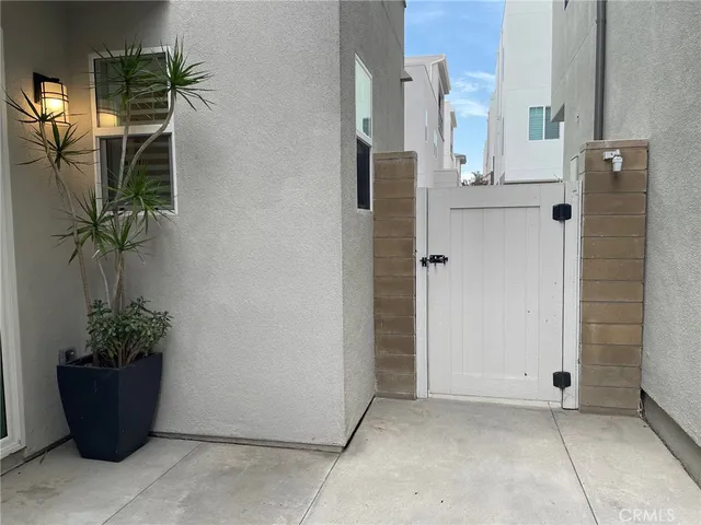 $5,050 | 104 Allusion, Irvine, CA 92618