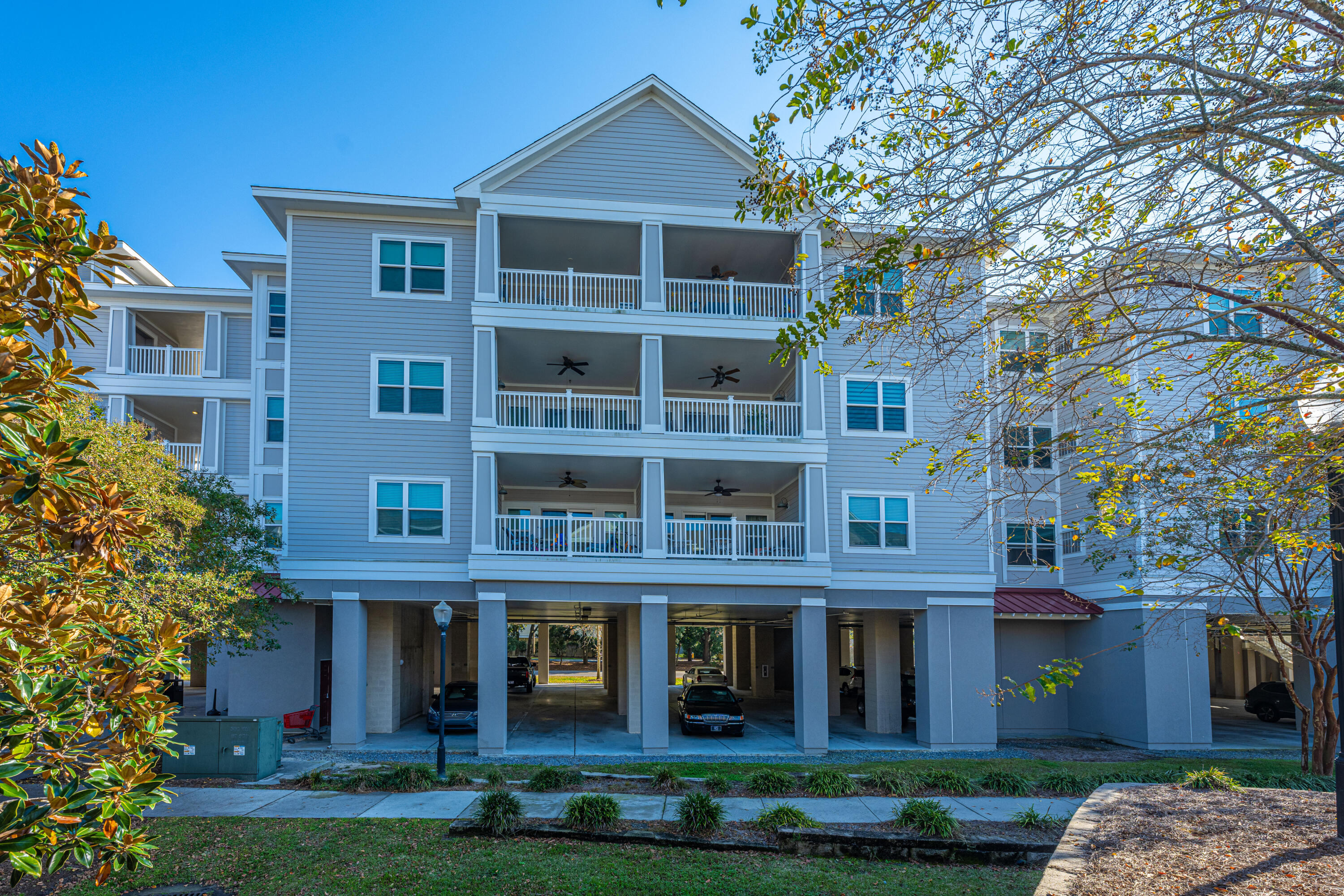 1984 Folly Road, Unit B304 Charleston, SC 29412 - Photo 2 of 15 DSC_6439