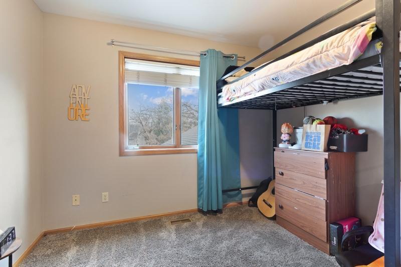 2065 Kings Road Eagan, MN 55122 - Photo 23 of 41