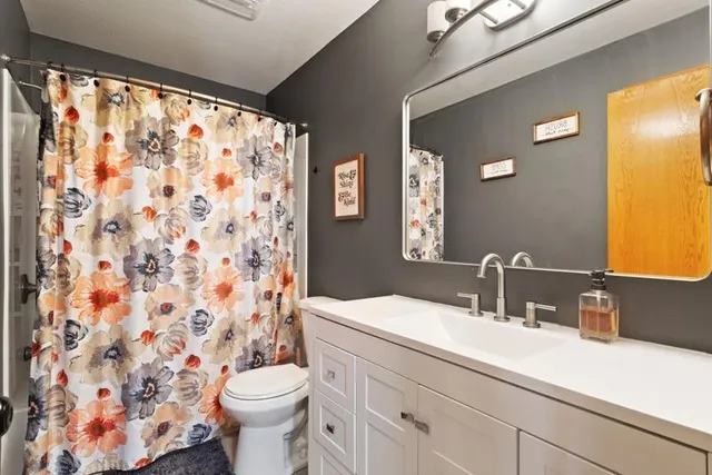 $529,995 | 2065 Kings Road, Eagan, MN 55122