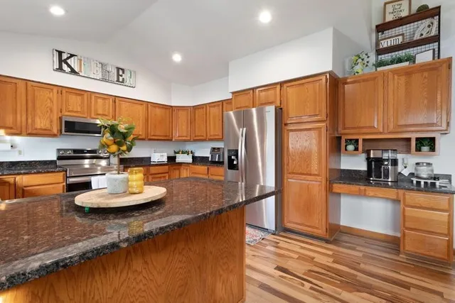 $529,995 | 2065 Kings Road, Eagan, MN 55122