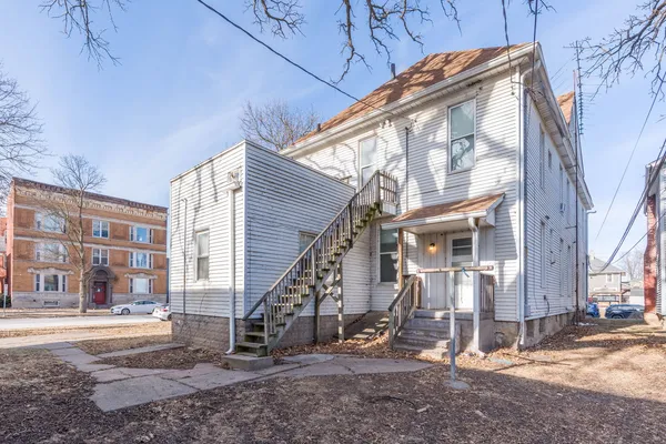 $259,900 | 133 West 13th Street, Davenport, IA 52803