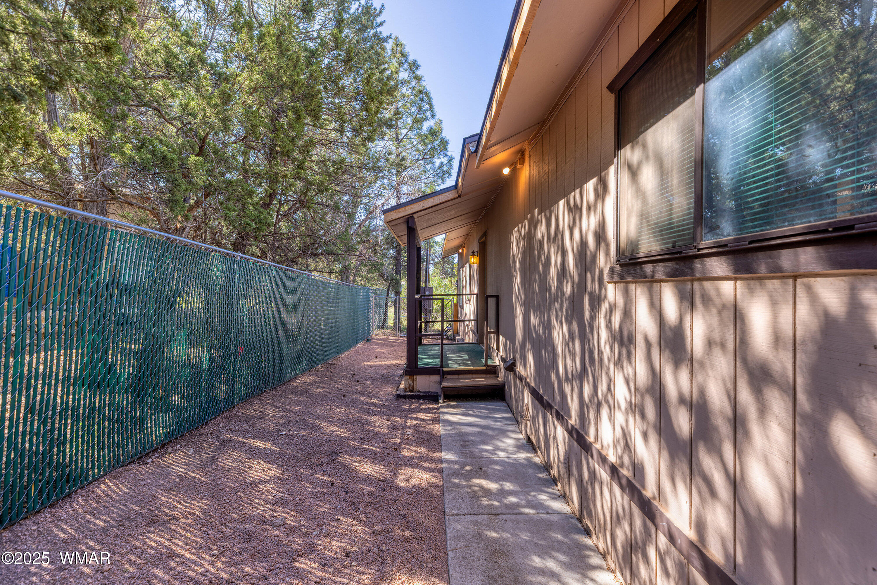 1987 Stagg Run Overgaard, AZ 85933 - Photo 23 of 31 Privacy fence