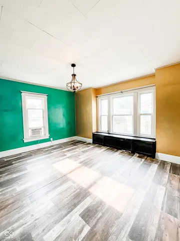 $185,000 | 525 South 4th Street, Clinton, IN 47842